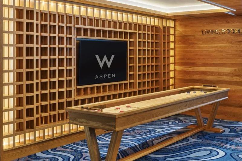 W Aspen Hotell Eksteriør bilde