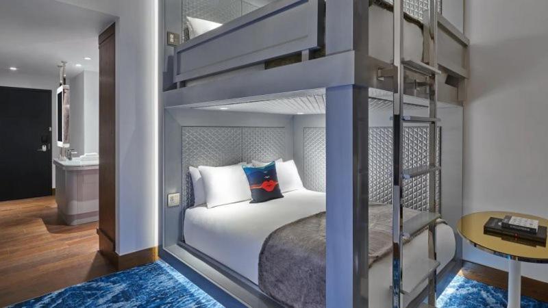 W Aspen Hotell Eksteriør bilde